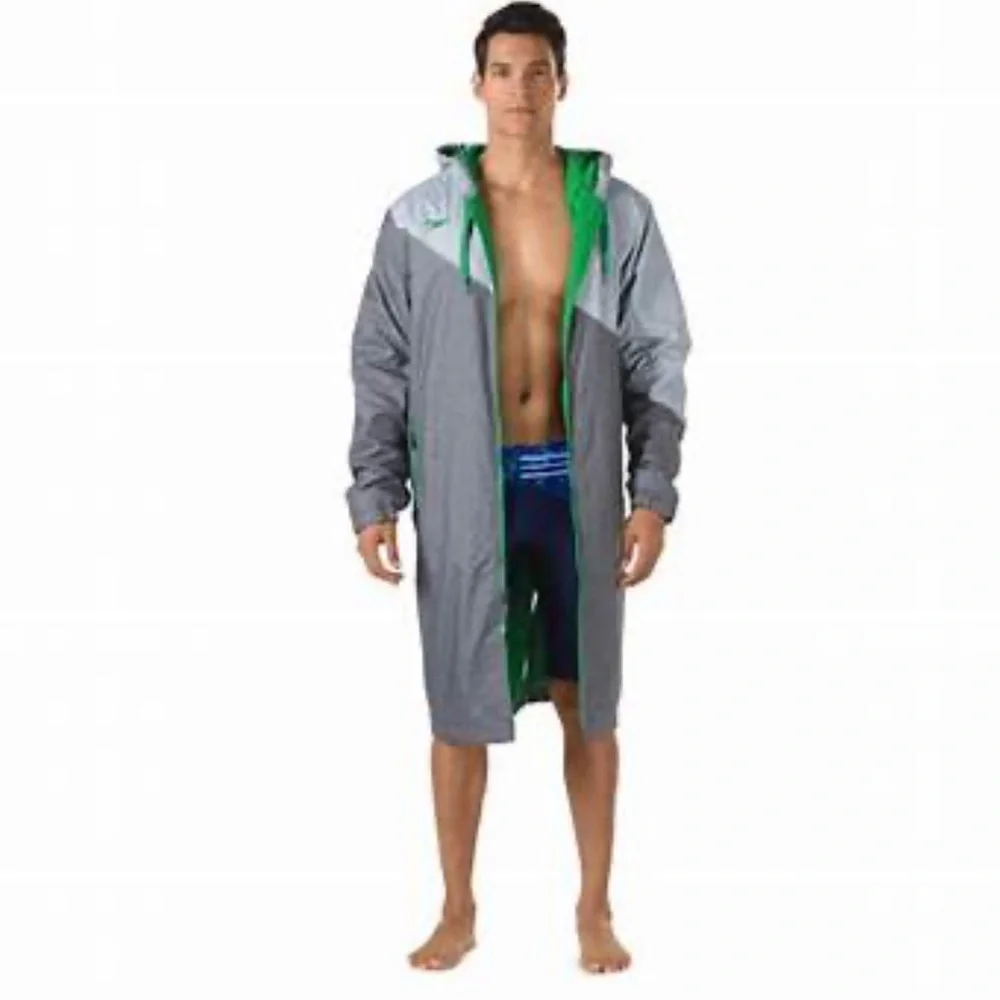 LIKE NEW Speedo Team Parka Grey with Green Size Medium - Picture 2 of 11